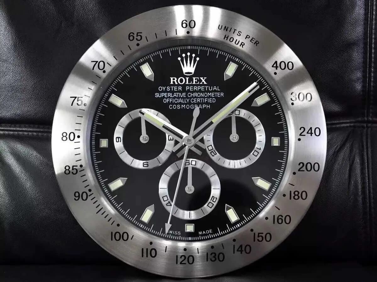 AMAZING WALL CLOCK