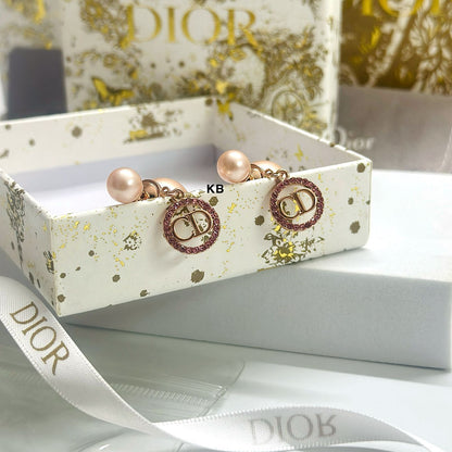 AMAZING TRIBLES WOMEN’S PINK EARRING😍*