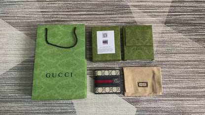 AMAZING BEIGE N BLUE GG SUPREME WALLET