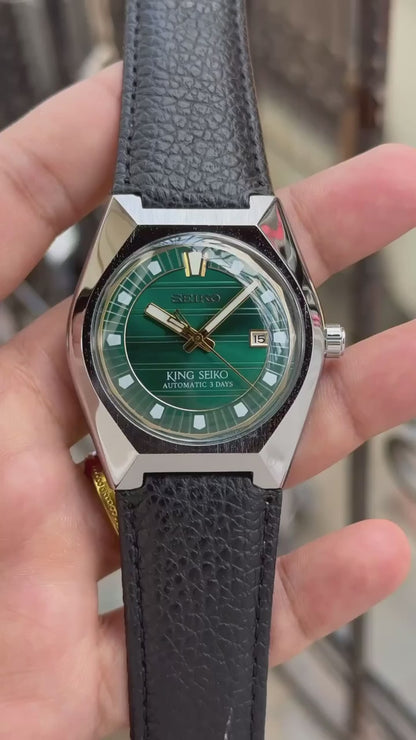 AMAZING URBAN GREENERY WATCH
