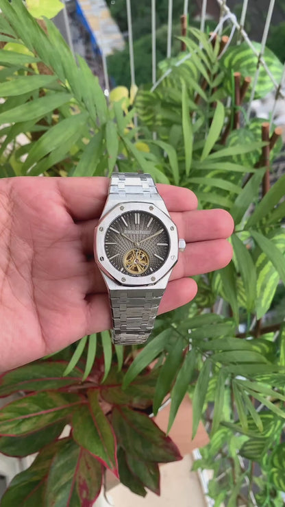 AMAZING AUDEMARS PIGUET 
ROYAL OAK MEN'S WATCH