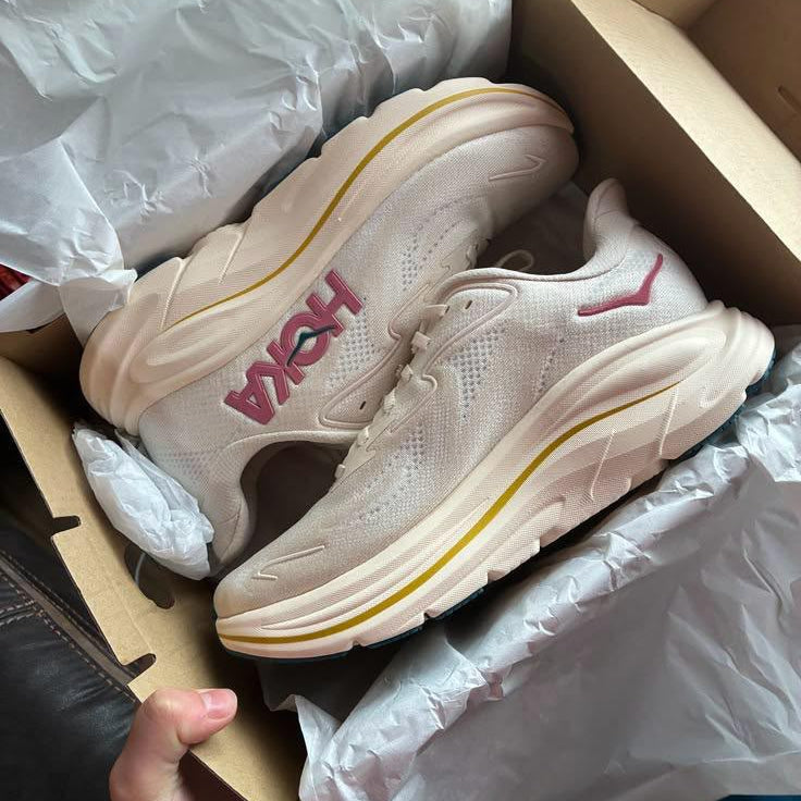 AMAZING CLIFTON 10 BIRCH ALABASTER WOMEN'S SHOES