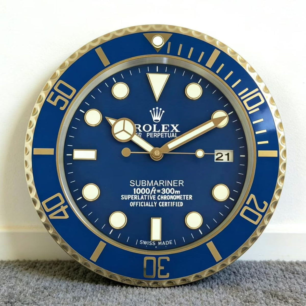 AMAZING WALL CLOCK