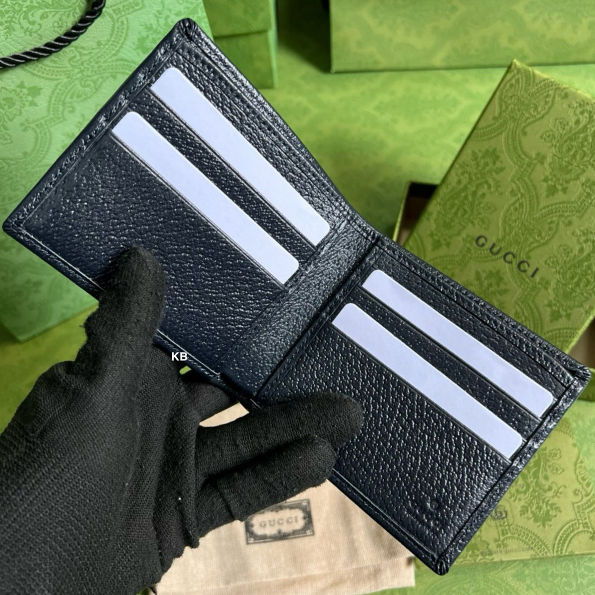 AMAZING BEIGE N BLUE GG SUPREME WALLET