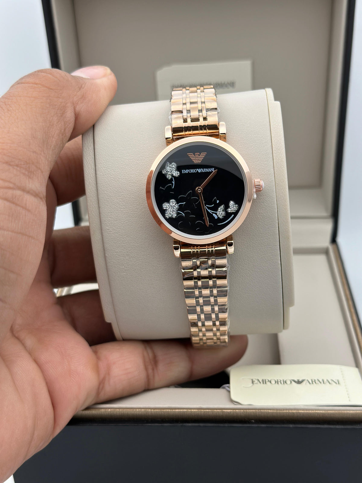 AMAZING EMPORIO AR WOMEN’S WATCH ✨*