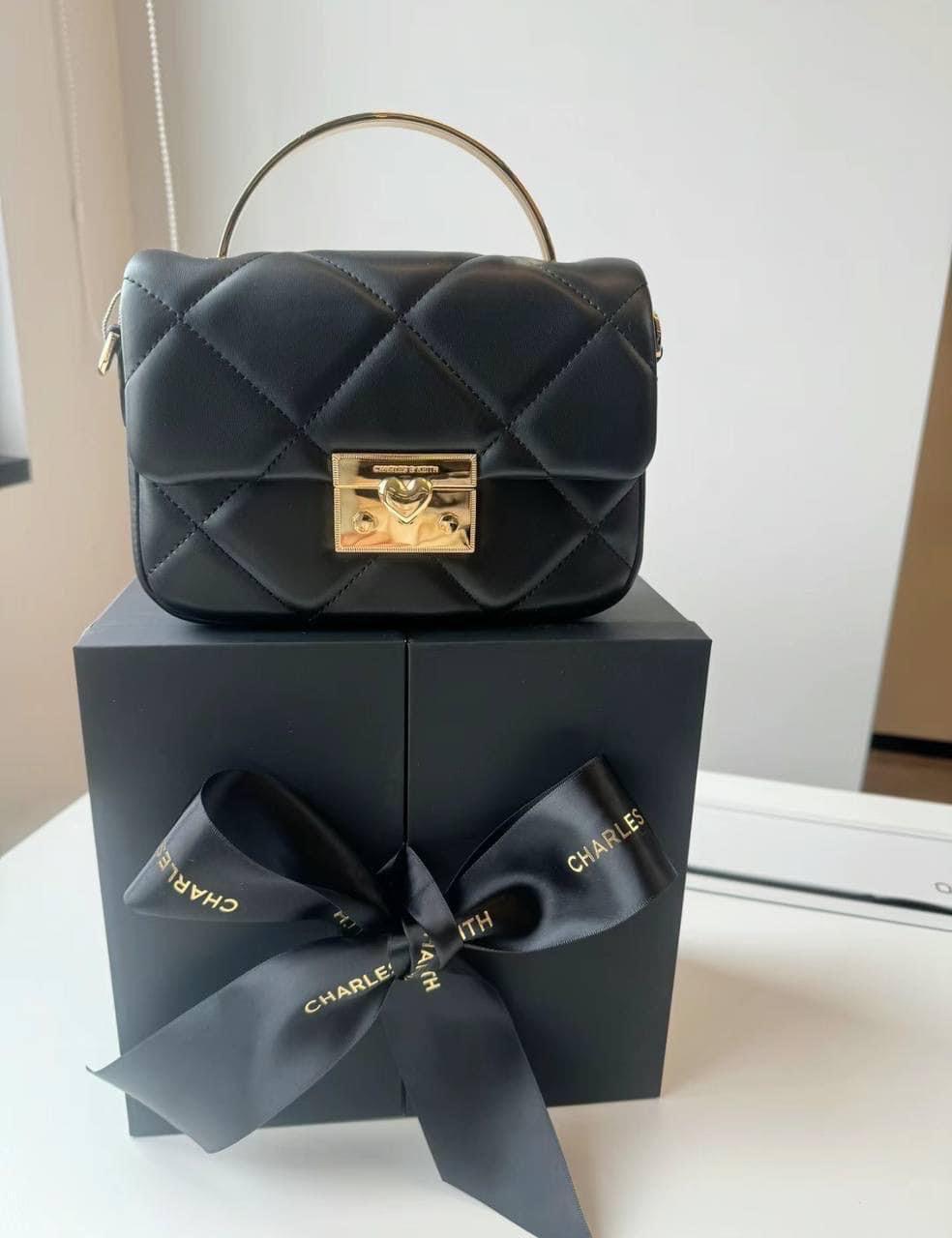 AMAZING TOP HANDLE BAG*