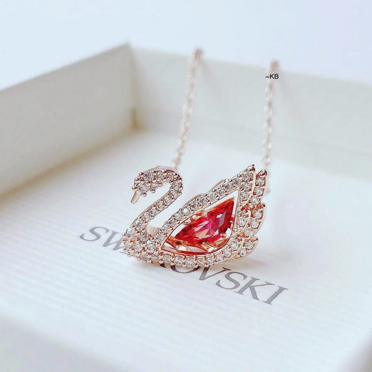 AMAZING RED DANCING SWAN NECKLACE😍*