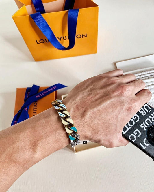 AMAZING VUITTON ®️
SOAPY CHAIN BRACELET