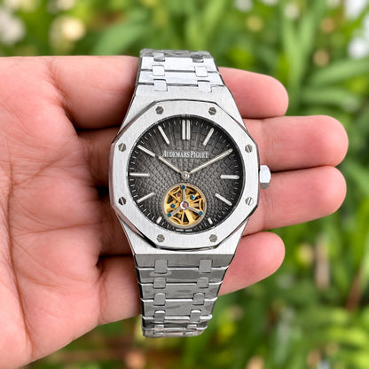 AMAZING AUDEMARS PIGUET 
ROYAL OAK MEN'S WATCH
