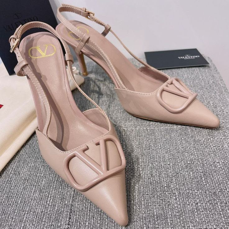 AMAZING SLINGBACK PUMPS HILLS