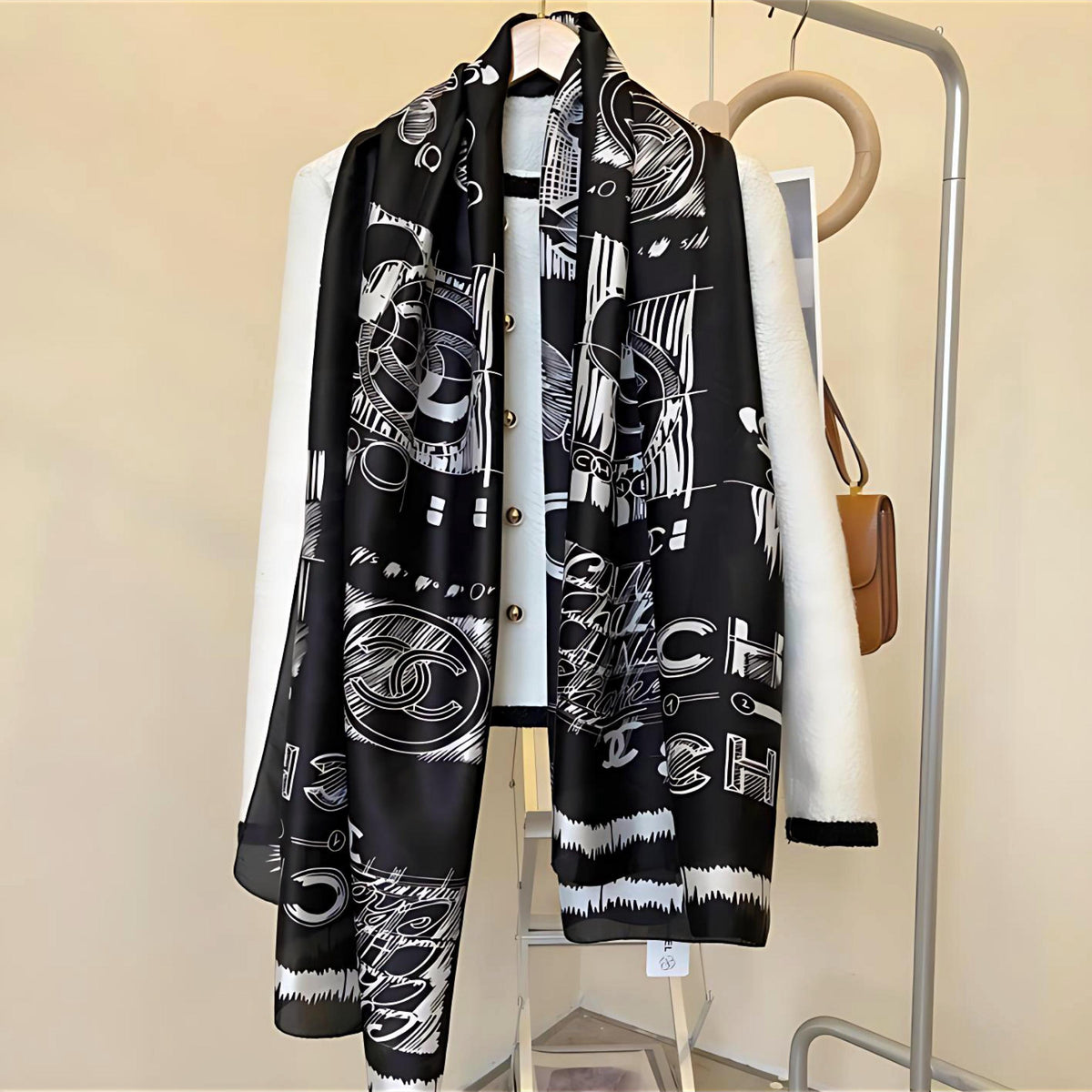 AMAZING SILK STOLE