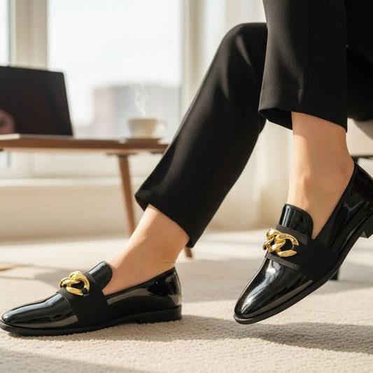AMAZING PATENT LOAFERS *