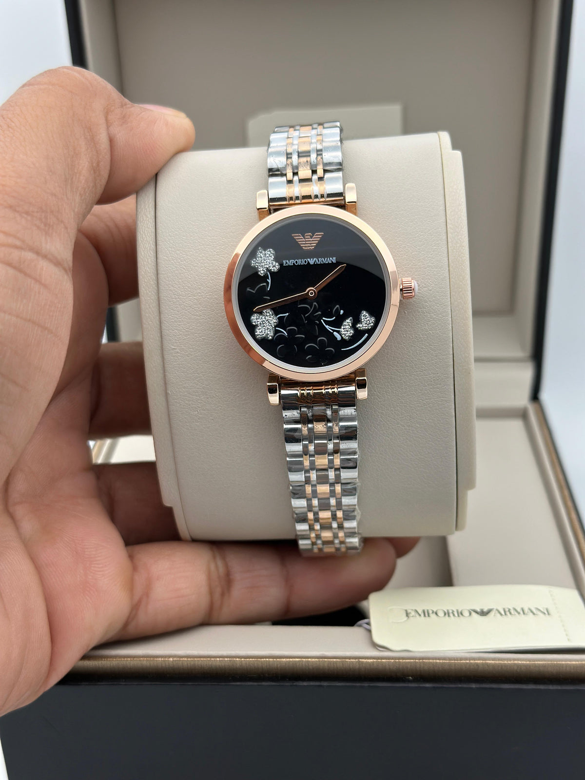 AMAZING EMPORIO AR WOMEN’S WATCH ✨*