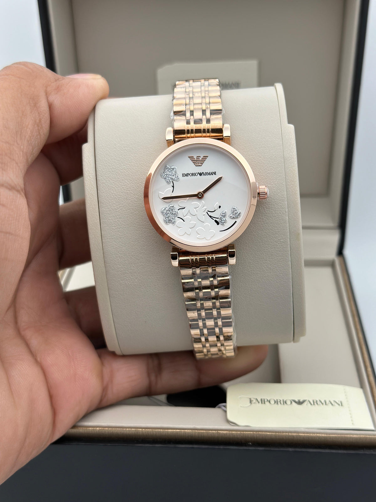 AMAZING EMPORIO AR WOMEN’S WATCH ✨*