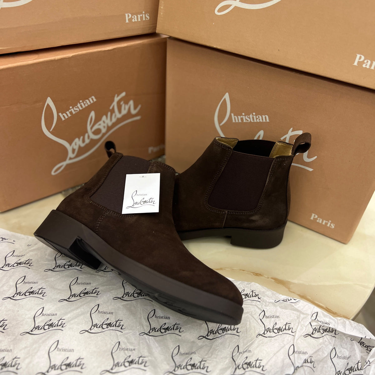 AMAZING CHELSEA BOOTS