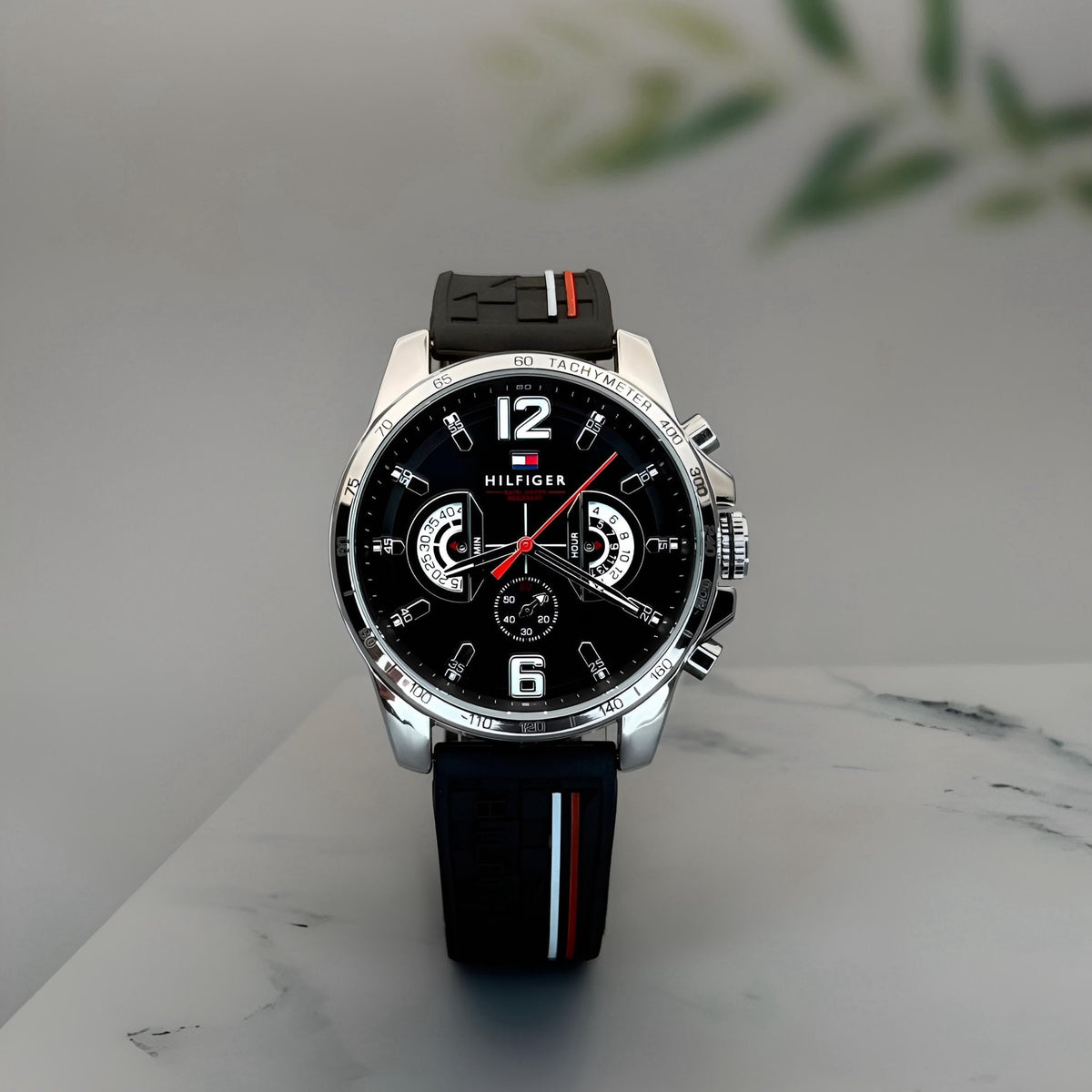 AMAZING HILFIGER STAINLESS STEEL SILVER CASE