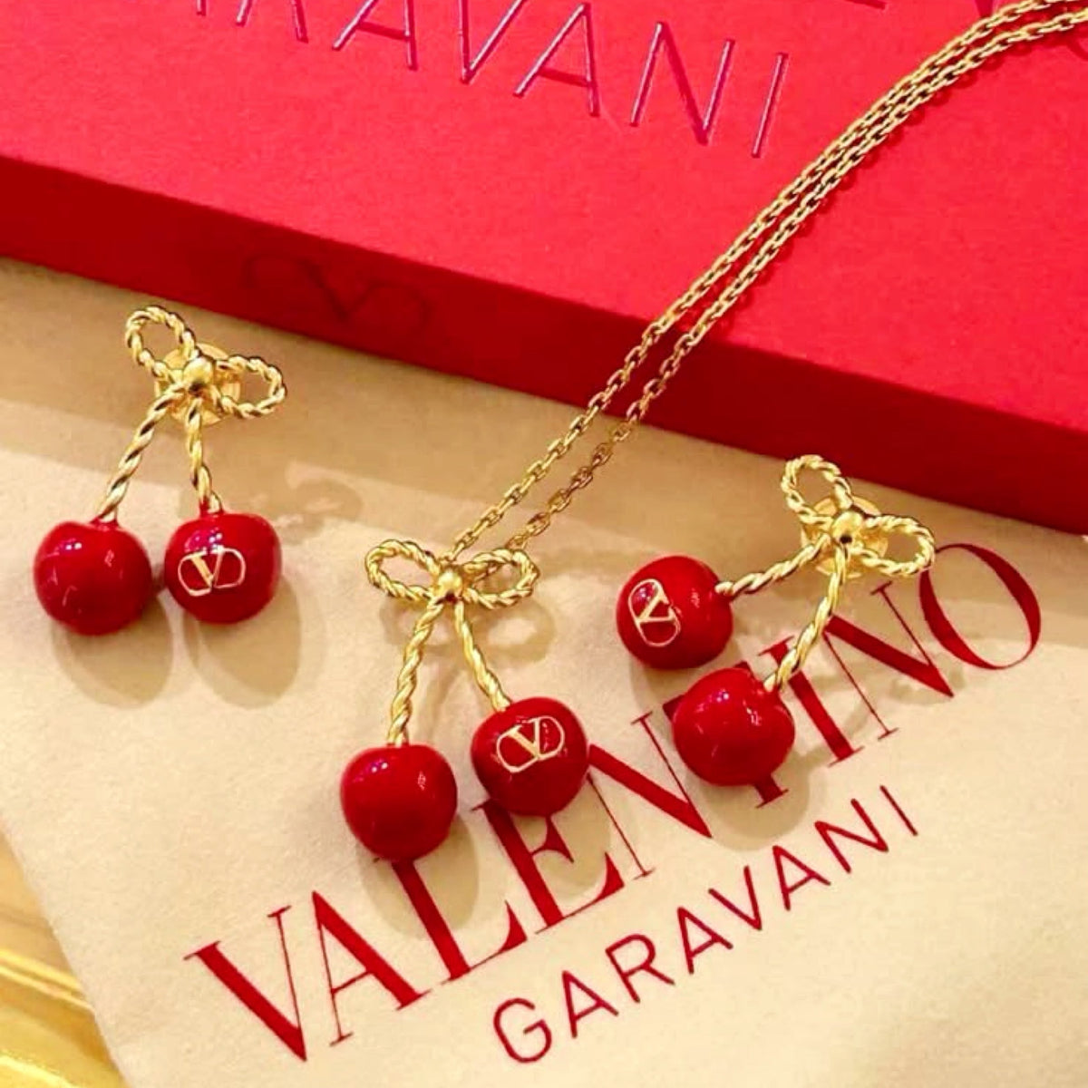 AMAZING CHERRYFIC METAL AND ENAMEL NECKLACE N EARRING
