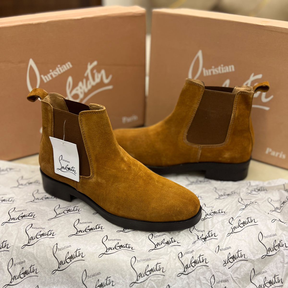 AMAZING CHELSEA BOOTS