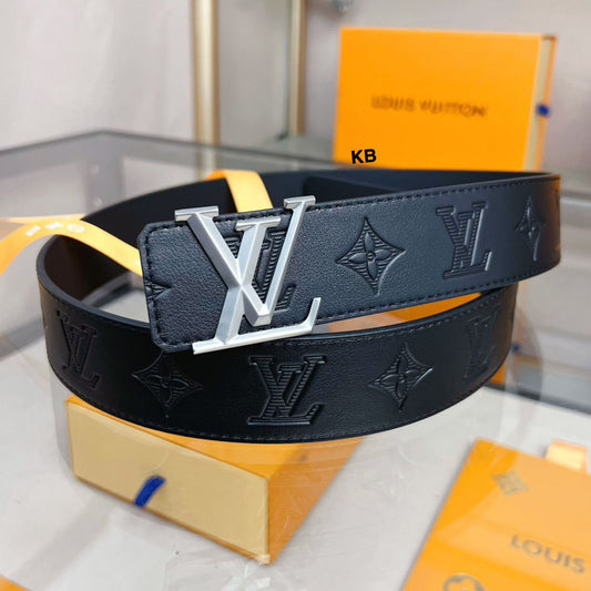 AMAZING L VUITTON SHAPE BELT*