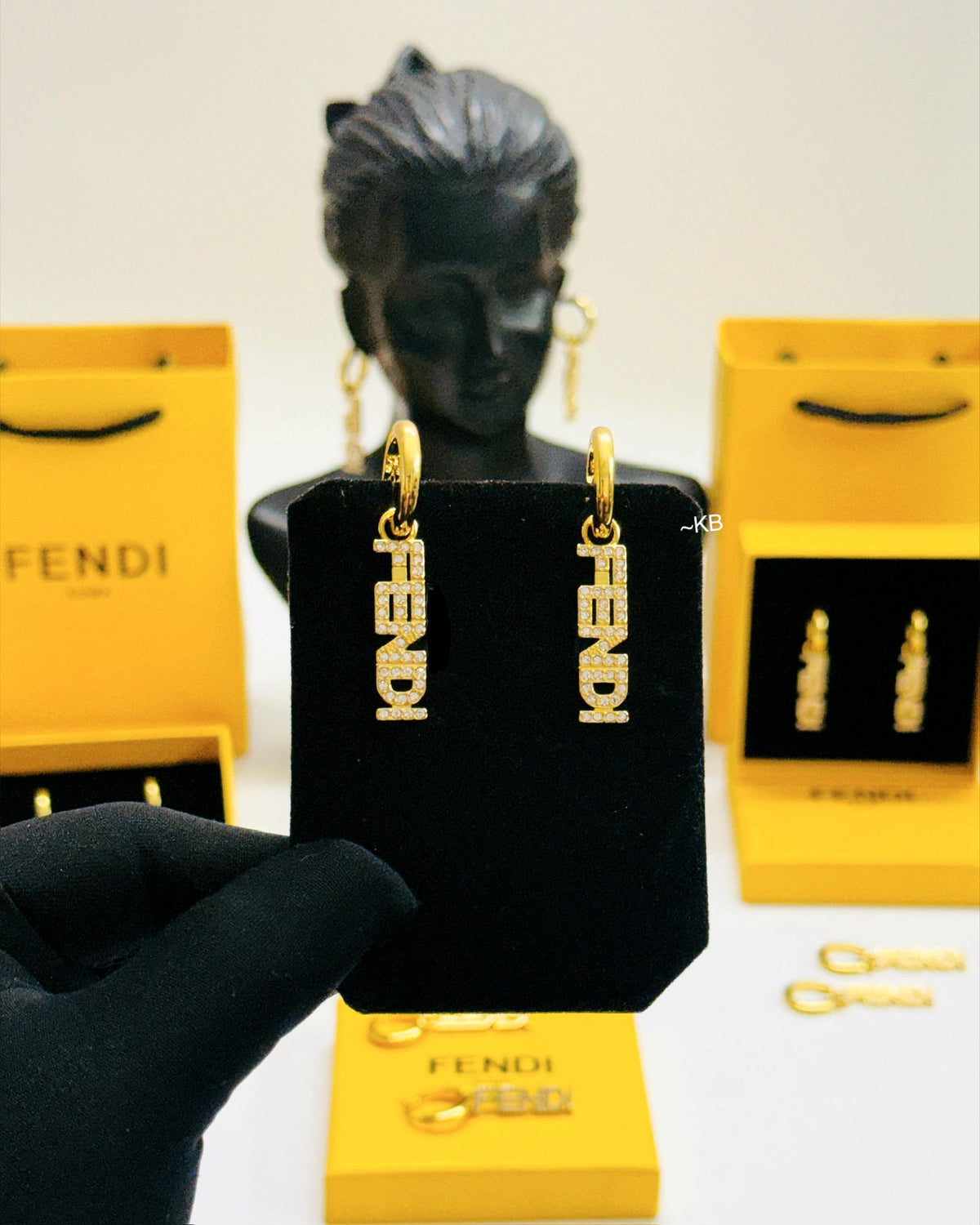 AMAZING FENDI SINAGTURE EARRING😍*